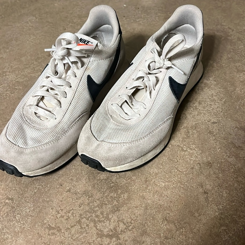 Nike Air Tailwind - size 9